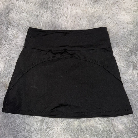 SKIRT BUNDLE!! 🚨SEND OFFERS🚨 - Picture 10 of 10
